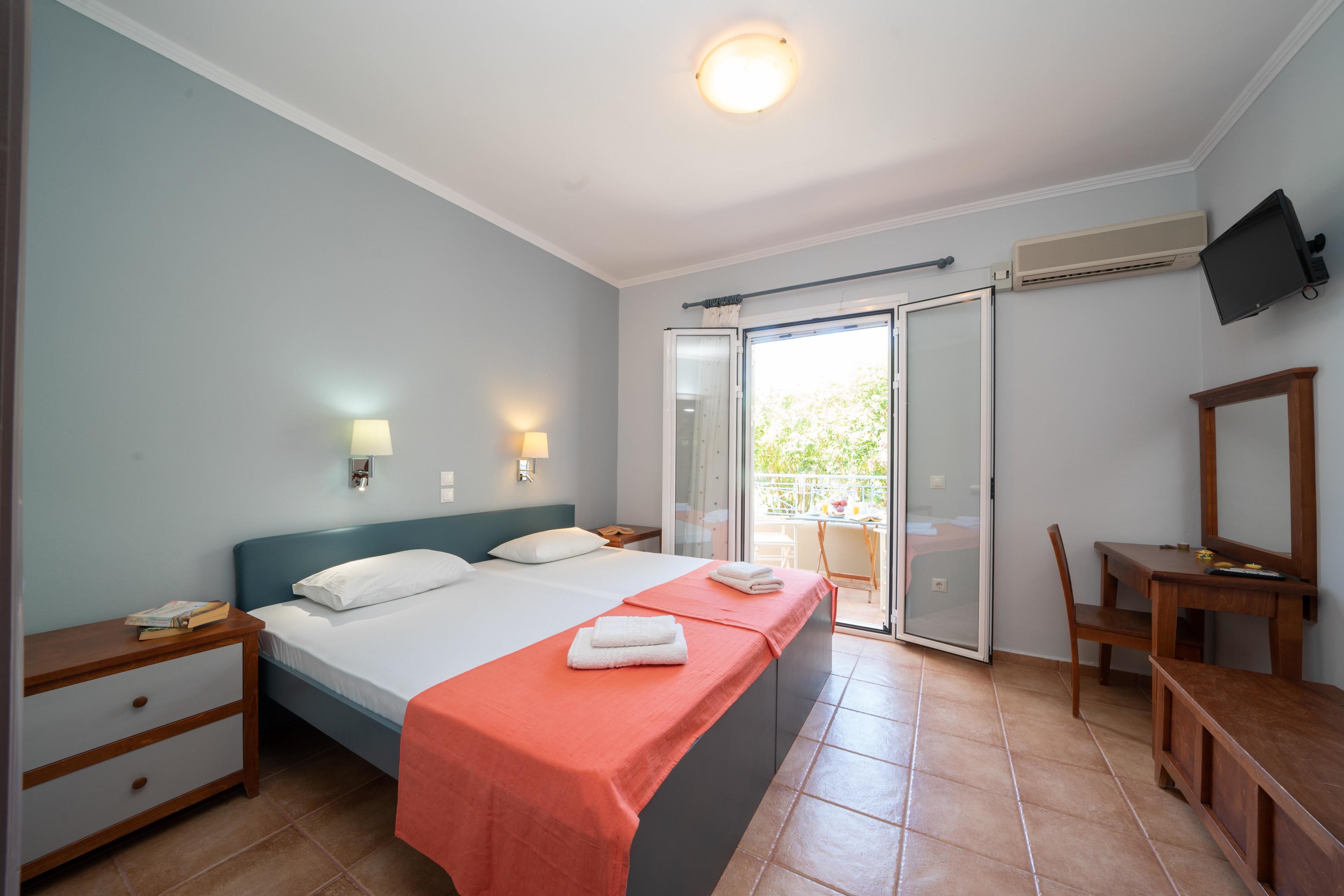 Aggelina S Apartments Xi Beach 외부 사진